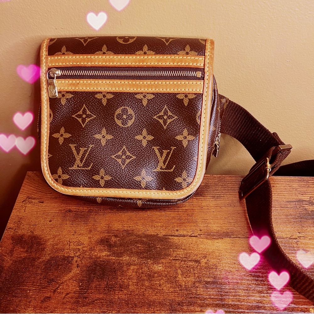 Authentic Vintage LV Fanny pack.